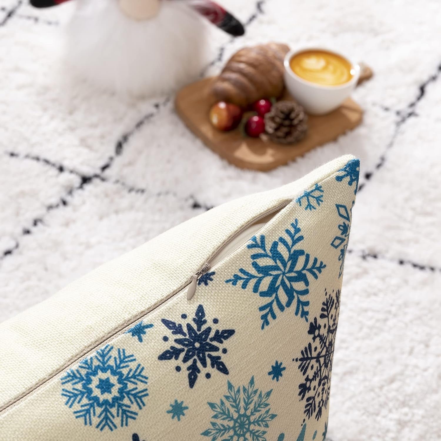4 Pack Christmas Pillow Covers 18X18 Inch Linen Holiday Decorative Throw Pillow Covers for Sofa, Couch, Outdoor, Farmhouse and Home Christmas Decor